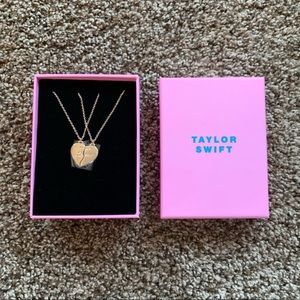 NEW Taylor Swift Ur My Lover BFF Necklace Set